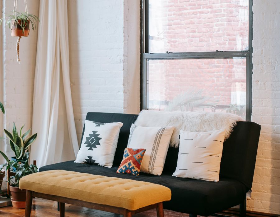 A tidy, cosy living room